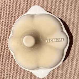 Le Creuset Cocotte Garlic